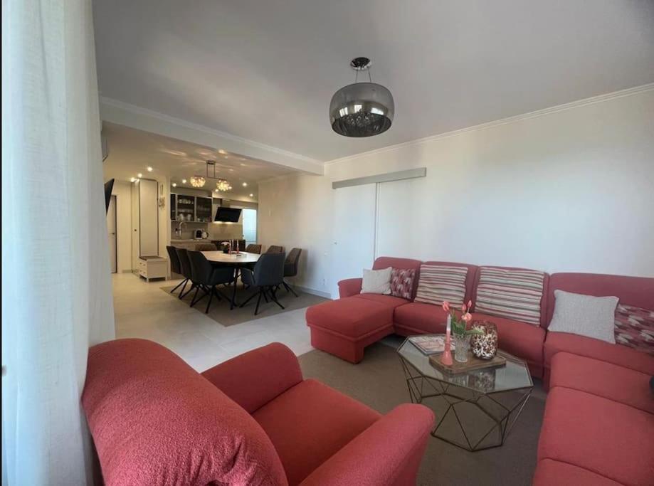 Ferienwohnung Cunit, Front Line With Sea View Exterior foto